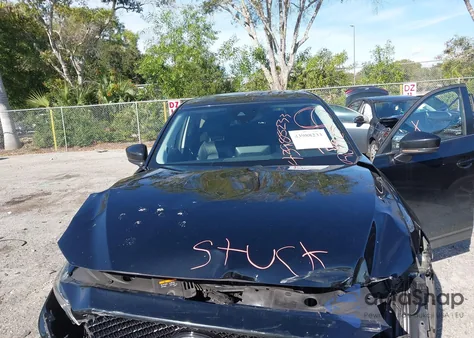 2021 Mazda Cx-5 Touring z USA, uszkodzony, nr VIN JM3KFBCM7M1495936